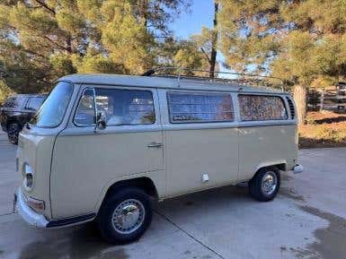1971 Volkswagon T2 Westfalia